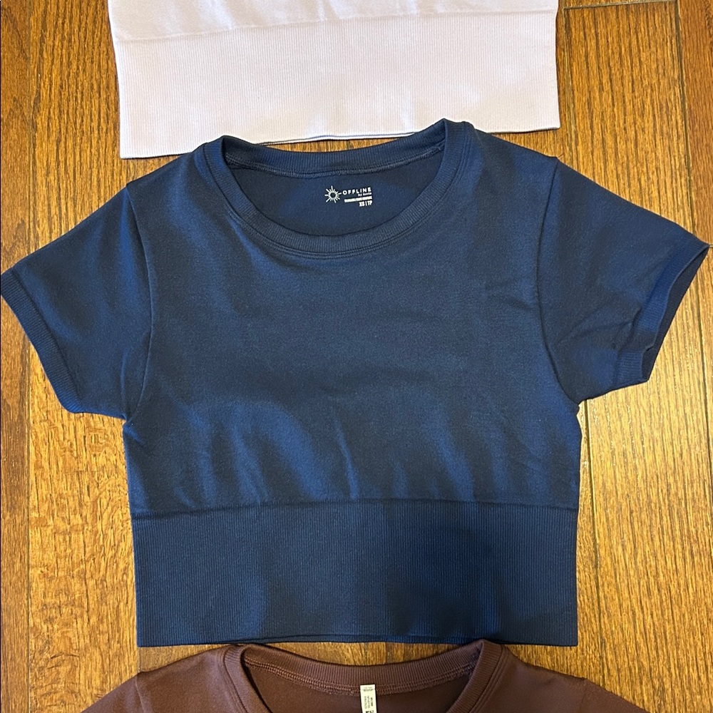 Size XS set of 3 offline by aerie crop tops - Picture 3 of 10